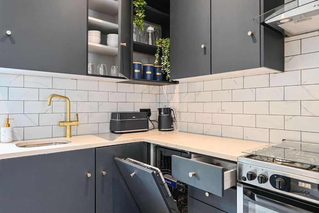 Stunning Spacious Duplex With Garden 141A Hastings Exterior foto